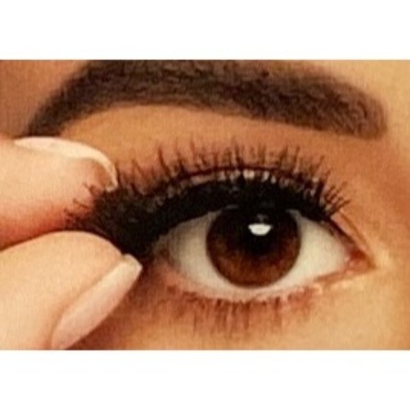 ARDELL, MAGNETIC LIQUID LINER & LASH KIT, WISPIES - Picture 3 of 3